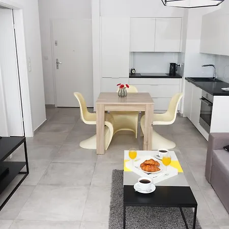 Mnh Apartman Varsó