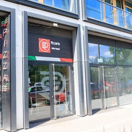 Mnh Apartman Varsó